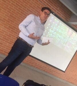 Estrategias variacionales situaciones periódicas técnico laboral