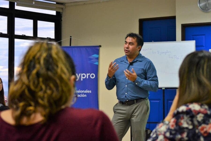 Herramientas tecnológicas enseñanza sincrónica asincrónica